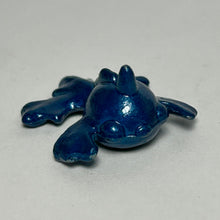 Cargar imagen en el visor de la galería, Pokémon - Goldeen - Metal Figure - Blue ver. - Cuchiwaii
