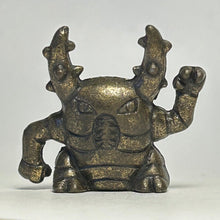 Cargar imagen en el visor de la galería, Pokémon - Kailios / Pinsir - Metal Figure - Copper ver. - Cuchiwaii
