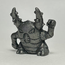 Cargar imagen en el visor de la galería, Pokémon - Kailios / Pinsir - Metal Figure - Gunmetal ver. - Cuchiwaii

