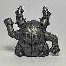 Cargar imagen en el visor de la galería, Pokémon - Kailios / Pinsir - Metal Figure - Gunmetal ver. - Cuchiwaii
