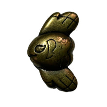 Cargar imagen en el visor de la galería, Pokémon - Mamanbou / Alomomola - Trading Metal Figure - Gold ver. - Cuchiwaii
