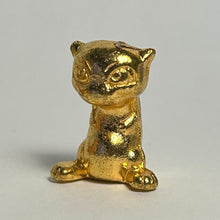 Cargar imagen en el visor de la galería, Pokémon - Mew - Metal Figure - Gold ver. - Cuchiwaii
