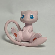 Load image into Gallery viewer, Pokémon - Mew - Trading Figure - Capsule Act - Cuchiwaii
