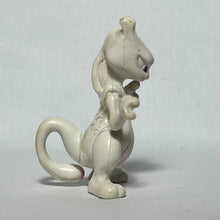 Cargar imagen en el visor de la galería, Pokémon - Mewtwo - Trading Figure - Monster Collection - Cuchiwaii
