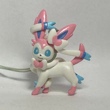 Cargar imagen en el visor de la galería, Pokémon - Nymphia / Sylveon - Mascot Strap - Cuchiwaii
