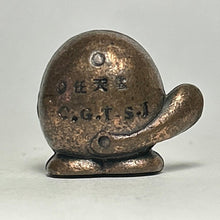 Cargar imagen en el visor de la galería, Pokémon - Nyoromo / Poliwag - Metal Figure - Bronze ver. - Cuchiwaii
