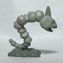 Load image into Gallery viewer, Pokémon - Onix - Trading Figure - Monster Collection - Cuchiwaii
