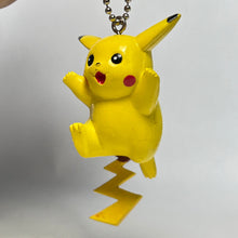 Cargar imagen en el visor de la galería, Pokémon - Pikachu - Figure Keychain - Cuchiwaii
