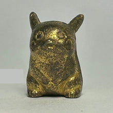 Cargar imagen en el visor de la galería, Pokémon - Pikachu - Metal Figure - Gold ver. - Cuchiwaii
