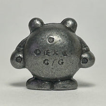 Cargar imagen en el visor de la galería, Pokémon - Poliwhirl - Metal Figure - Gunmetal ver. - Cuchiwaii
