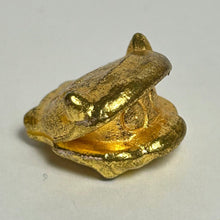 Cargar imagen en el visor de la galería, Pokémon - Shellder - Metal Figure - Gold ver. - Cuchiwaii
