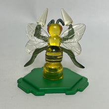 Cargar imagen en el visor de la galería, Pokémon - Spear / Beedrill - Trading Figure - Cuchiwaii
