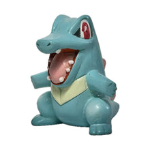 Cargar imagen en el visor de la galería, Pokémon - Totodile - Trading Figure - MC - Cuchiwaii
