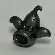 Cargar imagen en el visor de la galería, Pokémon - Utsudon / Weepinbell - Metal Figure - Gunmetal ver. - Cuchiwaii
