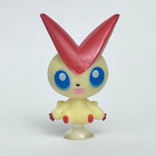 Cargar imagen en el visor de la galería, Pokémon - Victini - Mini Figure - Cuchiwaii
