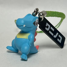 Cargar imagen en el visor de la galería, Pokémon - Waninoko / Totodile - Netsuke Strap - Cuchiwaii
