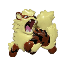 Cargar imagen en el visor de la galería, Pokémon - Windie / Arcanine - Clip - Cuchiwaii
