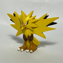 Load image into Gallery viewer, Pokémon - Zapdos - Trading Figure - Monster Collection - Cuchiwaii

