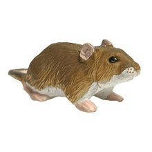 Load image into Gallery viewer, Red-eyed field mouse - Trading Figure - Miniature - 031C - Cuchiwaii
