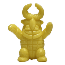 Load image into Gallery viewer, Return of Ultraman - Nokogilin - Eraser Figure - Keshigomu - Cuchiwaii
