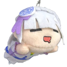 Cargar imagen en el visor de la galería, Re:Zero - Emilia - Keychain Plush Toy - Cuchiwaii
