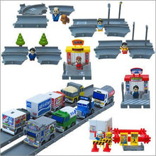 Load image into Gallery viewer, Roads and Traffic Lights - Capsule Town 7 - Cuchiwaii
