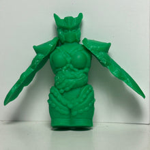 Cargar imagen en el visor de la galería, Saint Seiya - Andromeda Cloth - Keshi - Eraser Figure - Green - Cuchiwaii
