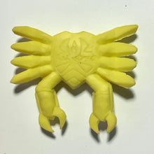 Cargar imagen en el visor de la galería, Saint Seiya - Cancer Cloth - Keshi - Eraser Figure - Yellow - Cuchiwaii

