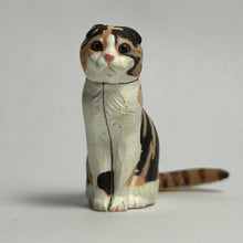 Load image into Gallery viewer, Scottish Fold - Trading Figure - Miniature - 029 - Cuchiwaii

