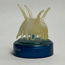 Load image into Gallery viewer, Sea pig (Scotoplanes globosa) - Mini Figure - Bottle Cap - Cuchiwaii
