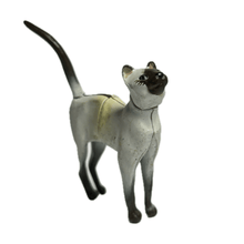 Load image into Gallery viewer, Siamese cat - Trading Figure - Miniature - 003 - Cuchiwaii
