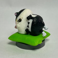 Cargar imagen en el visor de la galería, Splatoon 2 - Judge-kun - Trading Figure - Choco Egg (08) - Cuchiwaii
