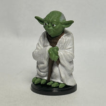 Load image into Gallery viewer, Star Wars - Yoda - Trading Figure - Choco Egg (6) - Cuchiwaii
