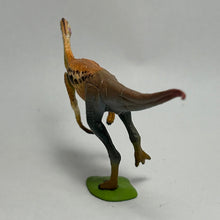 Load image into Gallery viewer, Struthiomimus altus - Trading Figure - Miniature (033) - Cuchiwaii
