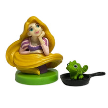 Load image into Gallery viewer, Tangled - Rapunzel &amp; Pascal - Trading Figure - Choco Egg (79) - Cuchiwaii
