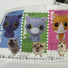 Load image into Gallery viewer, THE CAT: Artist Collection - Chinchilla - Mini Figure - Suction Cup Mascot - Cuchiwaii

