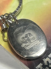 Cargar imagen en el visor de la galería, The Expendables - Metal Keychain - Cuchiwaii
