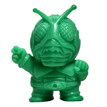 Cargar imagen en el visor de la galería, The New Kamen Rider - Skyrider - Eraser Figure - Keshigomu - Green ver. - Cuchiwaii
