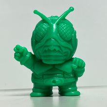 Cargar imagen en el visor de la galería, The New Kamen Rider - Skyrider - Eraser Figure - Keshigomu - Green ver. - Cuchiwaii
