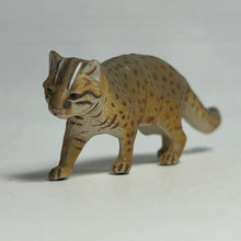 Cargar imagen en el visor de la galería, Tsushima Leopard Cat - Trading Figure - Miniature - 121 - Cuchiwaii
