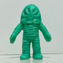 Load image into Gallery viewer, Ultraman - Alien Zarab - Keshigomu - Ultra Monster Eraser 3rd Edition - Cuchiwaii
