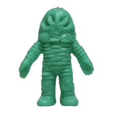 Load image into Gallery viewer, Ultraman - Alien Zarab - Keshigomu - Ultra Monster Eraser 3rd Edition - Cuchiwaii
