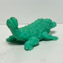 Load image into Gallery viewer, Ultraman - Gamakugira - Keshigomu - Ultra Monster Eraser 3rd Edition - Cuchiwaii

