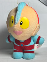 Cargar imagen en el visor de la galería, Ultraman Kids URK-1 Maa Plush Toy - 1992 - Cuchiwaii

