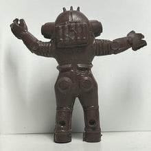 Load image into Gallery viewer, Ultraseven - King Joe - Eraser Figure - Keshigomu - Cuchiwaii

