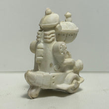 Cargar imagen en el visor de la galería, Yatterman - Yatter-Pelican - Eraser Figure - Keshigomu - Cuchiwaii
