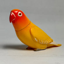 Cargar imagen en el visor de la galería, Yellow-collared Lovebird - Trading Figure - Miniature - 060 P-29C - Cuchiwaii
