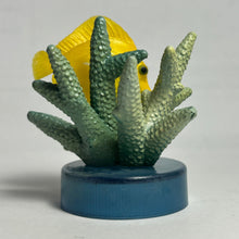 Load image into Gallery viewer, Yellow tang / Zebrasoma flavescens - Trading Figure - Miniature - Cuchiwaii
