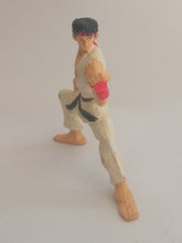 Load image into Gallery viewer, Street Fighter RYU Vintage Figure Rare
