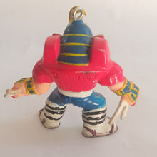 Cargar imagen en el visor de la galería, Street Fighter Vintage Figure Keychain Mascot Key Holder Strap

